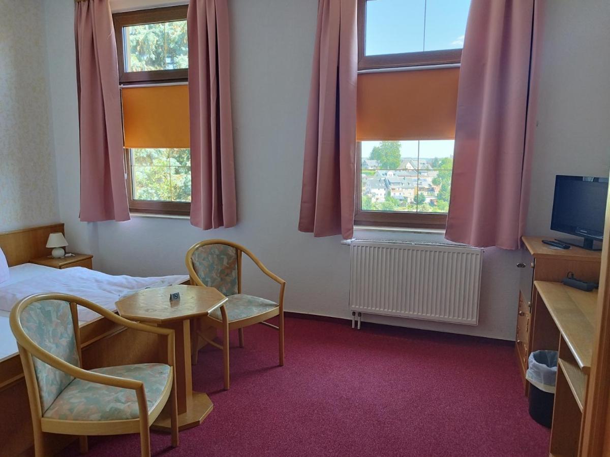 Berghotel Steiger - Erzgebirge Schneeberg  Buitenkant foto